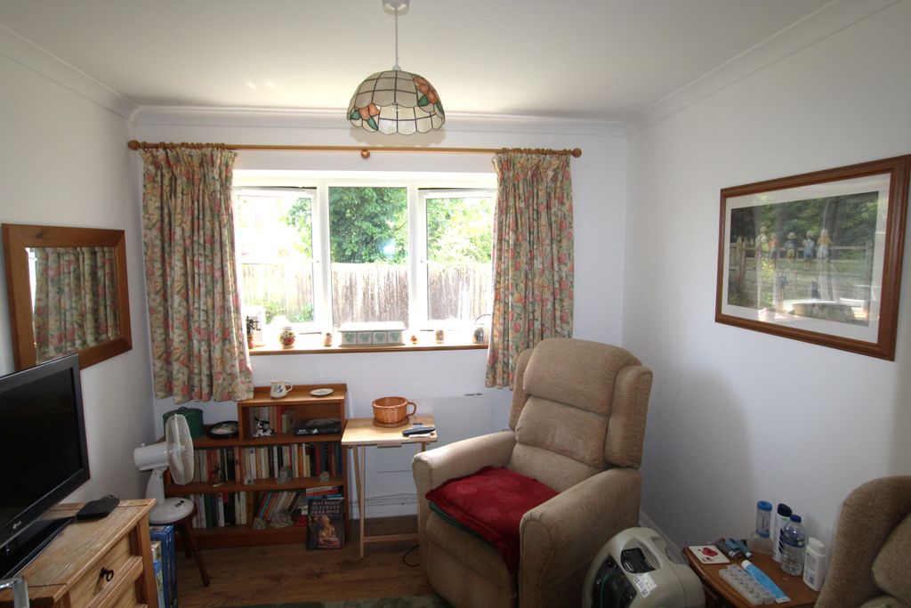 Property photo 3 of 17