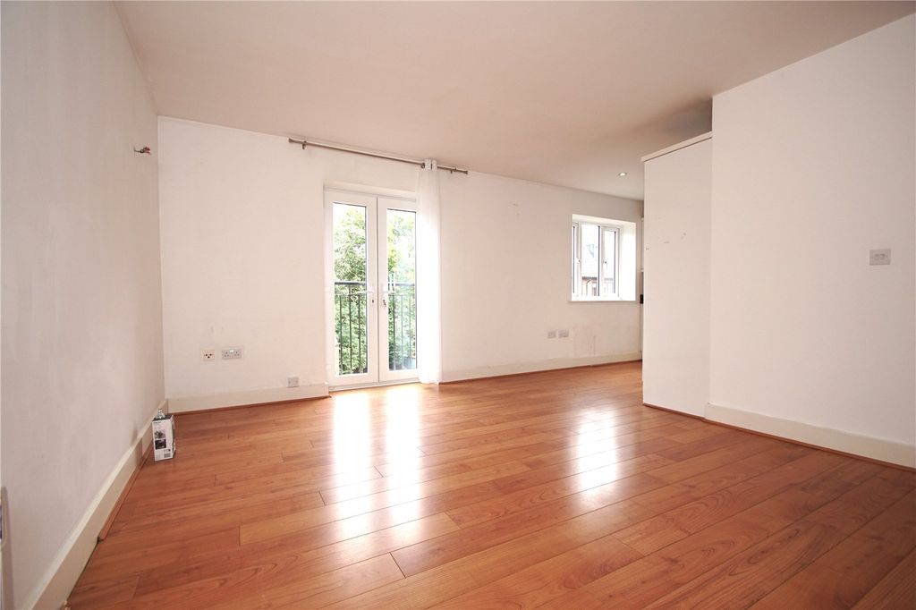 Property photo 2 of 6 Picture No. 06