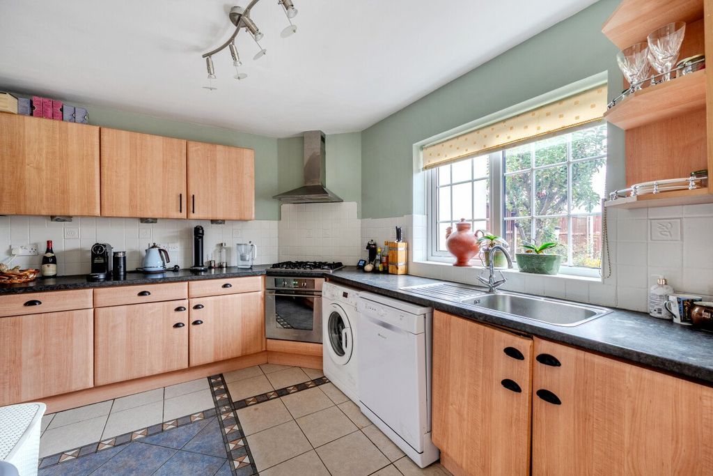 Property photo 3 of 15 Picture No. 13