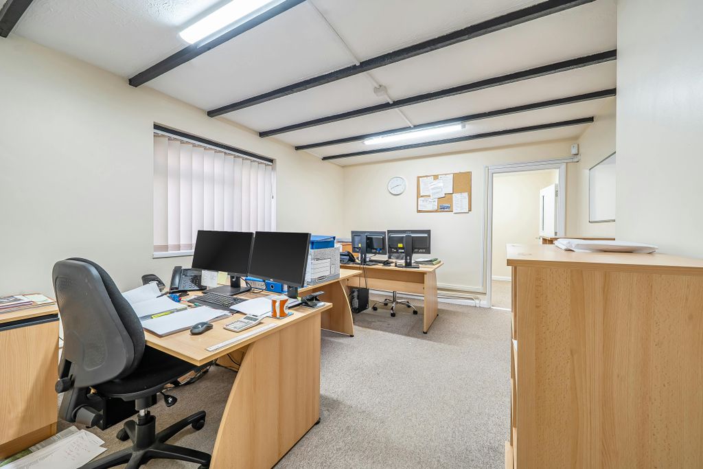 Property photo 3 of 16 138218386930677Ded772.Jpg