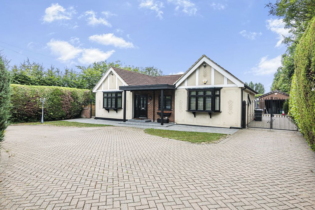 Property photo 1 of 21