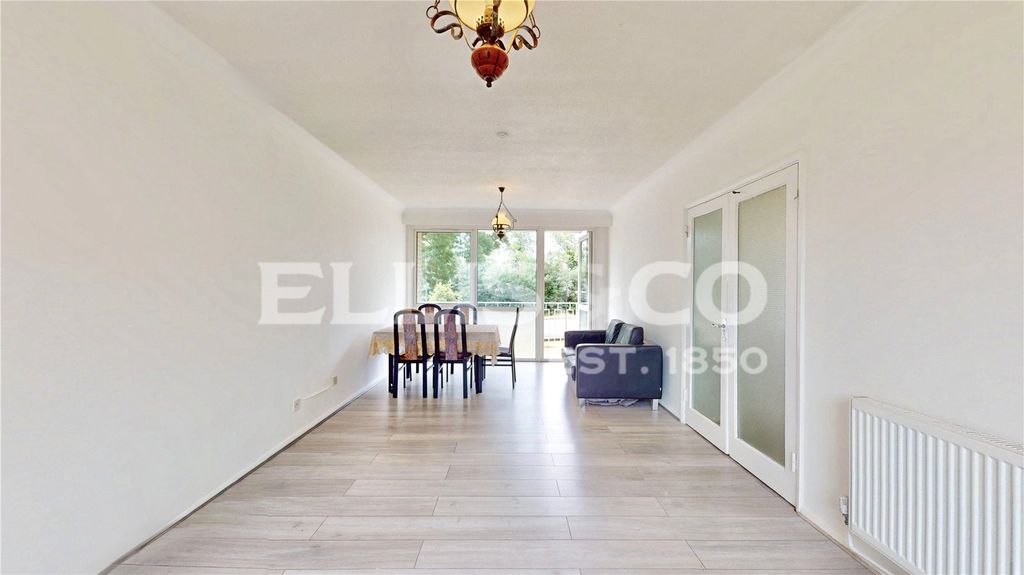 Property photo 3 of 16 Picture No. 04