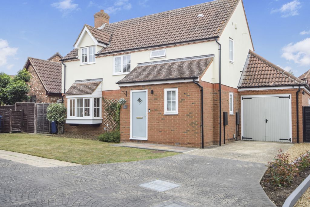 Property photo 1 of 28