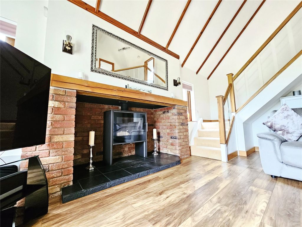 Property photo 3 of 23 Picture No. 03