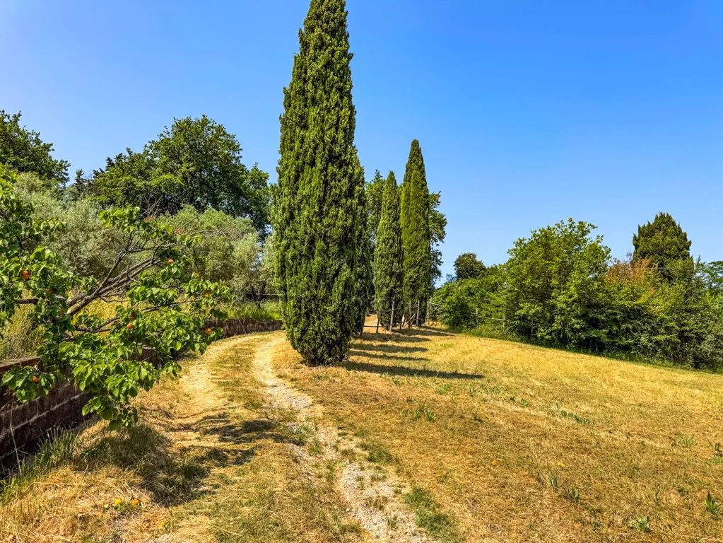 Property photo 1 of 62