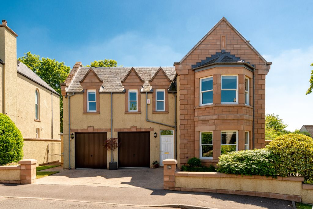 Property photo 1 of 20 74381_Wedderburn002