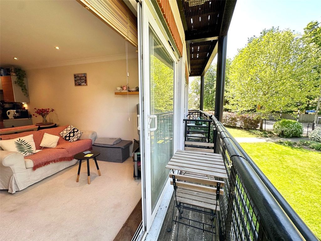 Property photo 1 of 20 Picture No. 27
