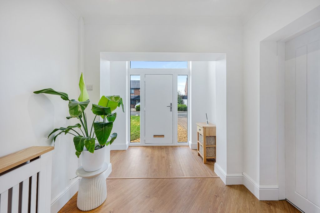 Property photo 2 of 21 4792662