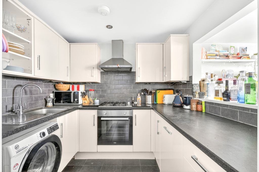 Property photo 2 of 27 Photo 21