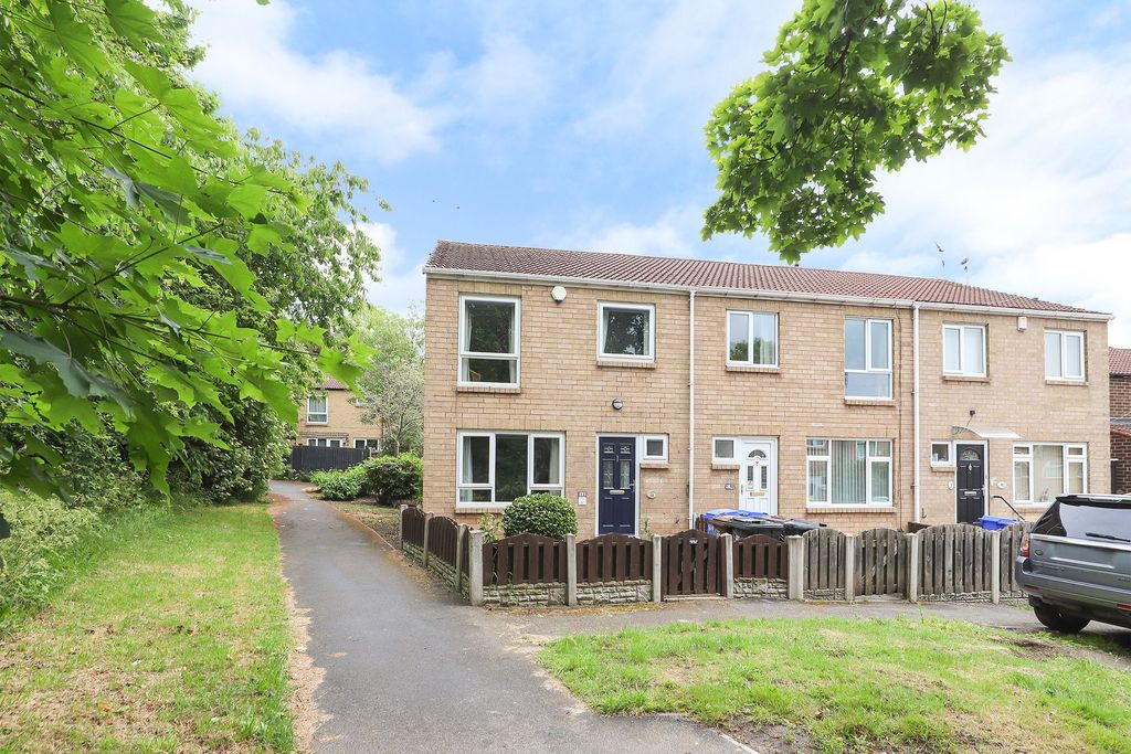Property photo 2 of 17