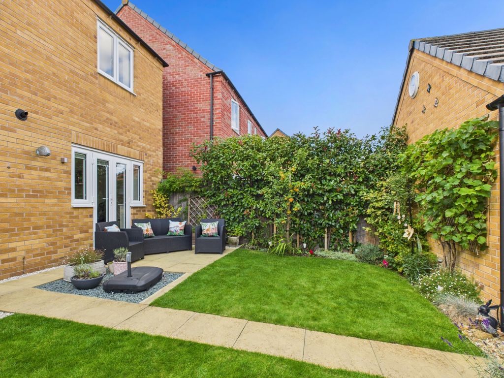 Property photo 2 of 12 Cam02313G0-Pr0098-Still004