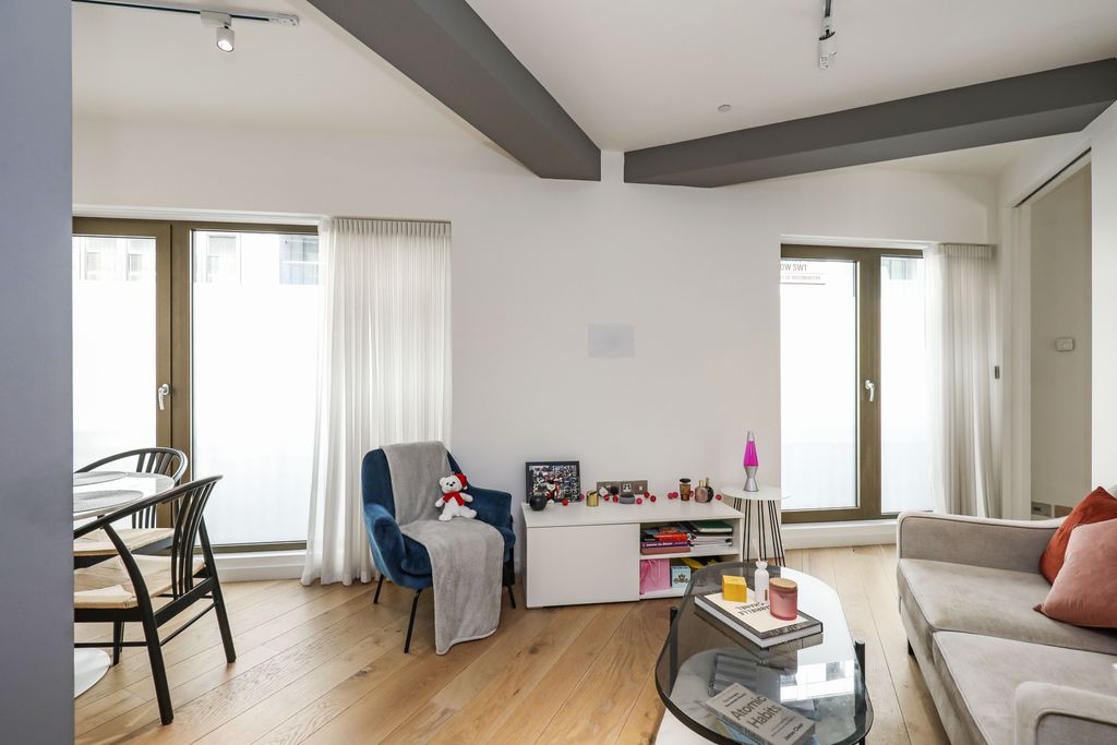 Property photo 1 of 7 Image 6