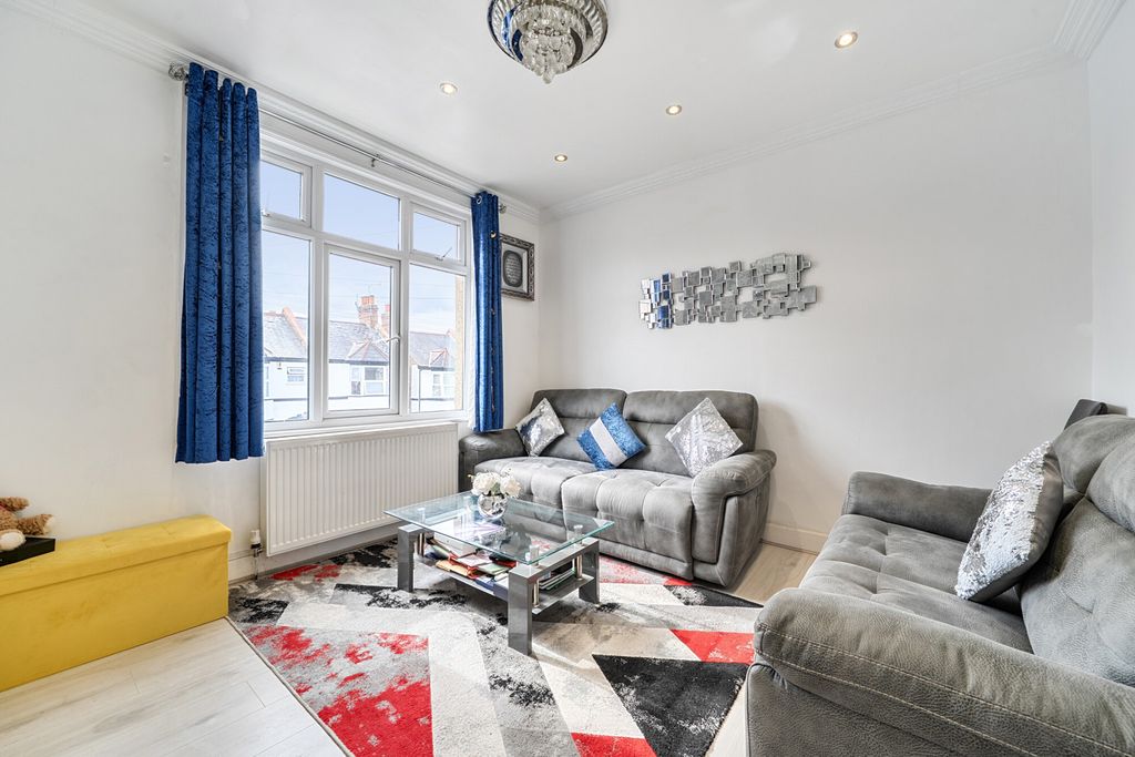 Property photo 2 of 12 1514318-4-6A9Ed3B...