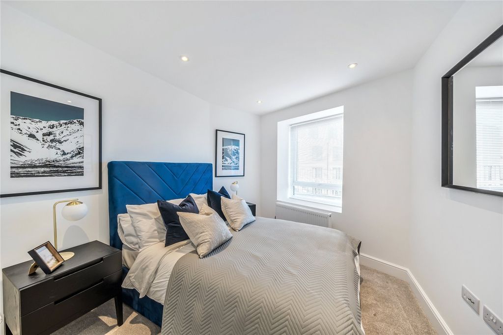 Property photo 3 of 9 Picture No. 01