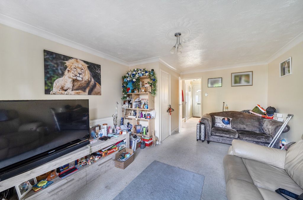 Property photo 2 of 9 15211415