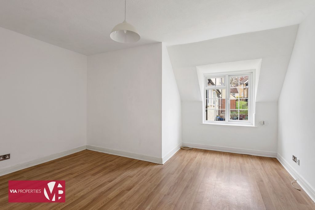 Property photo 2 of 11 Photo 6