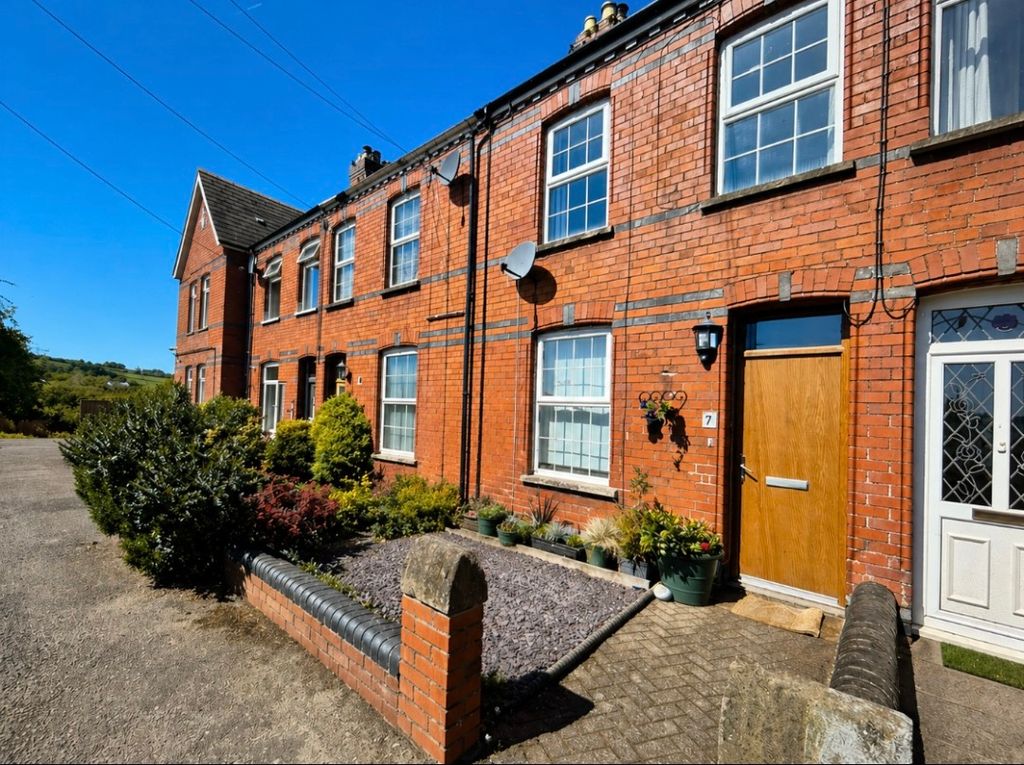 Property photo 2 of 24