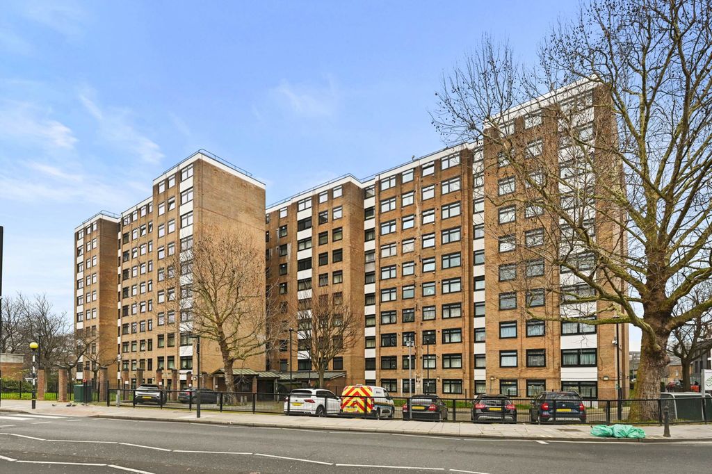 Property photo 1 of 8