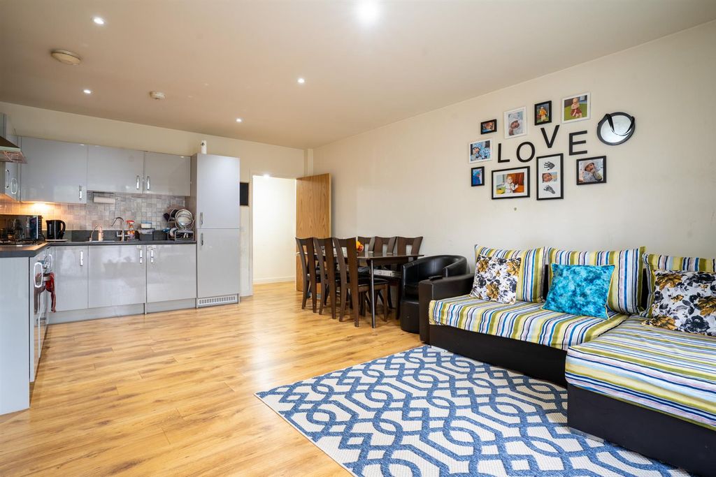 Property photo 2 of 10 Havelock Rd-13.Jpg