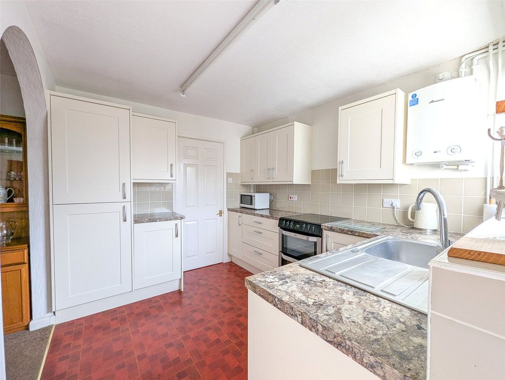 Property photo 2 of 17 Picture No. 15