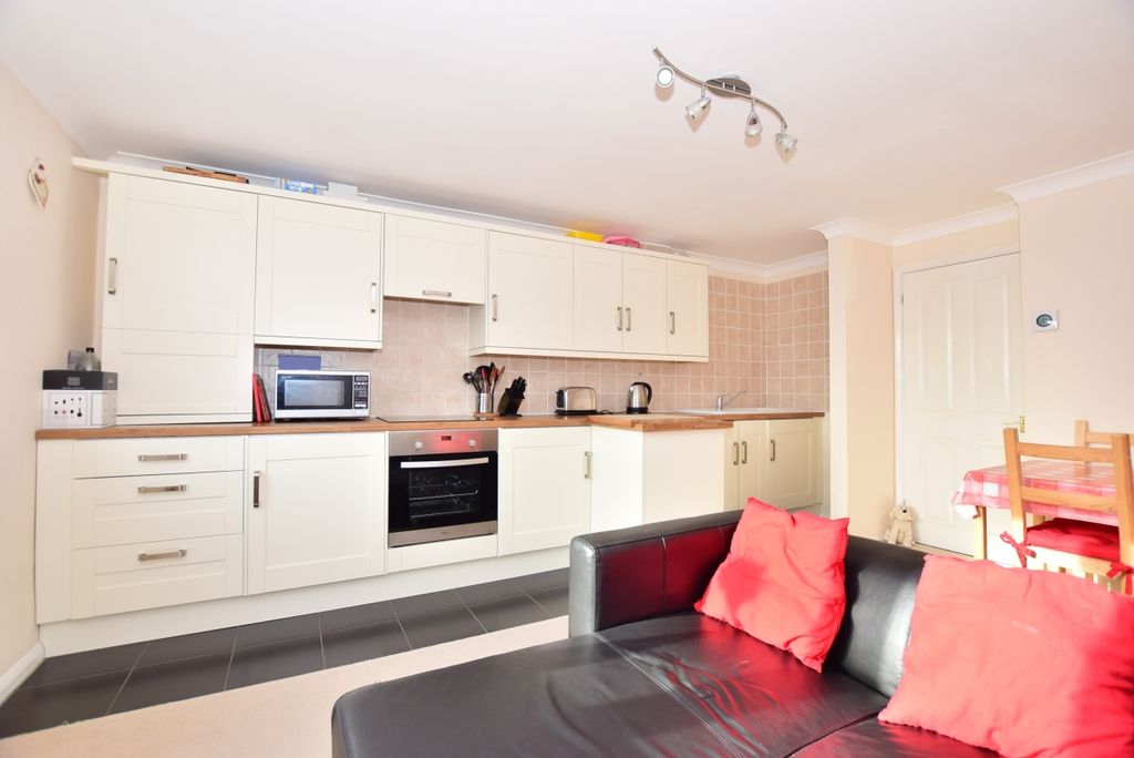 Property photo 2 of 6 Belvoir Kitchen