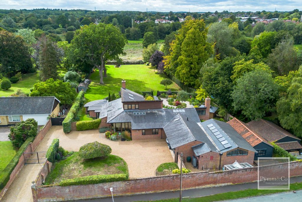 Property photo 1 of 26