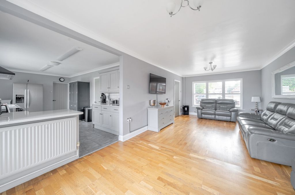 Property photo 2 of 22 1361087-16-68Dd86...