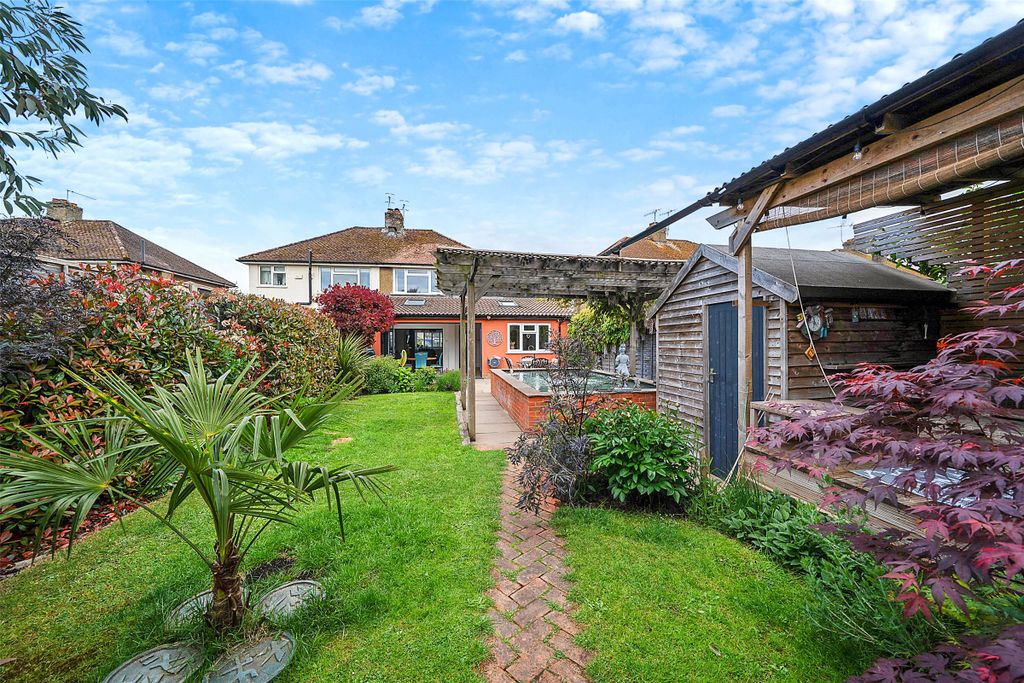 Property photo 2 of 17 Picture No. 38