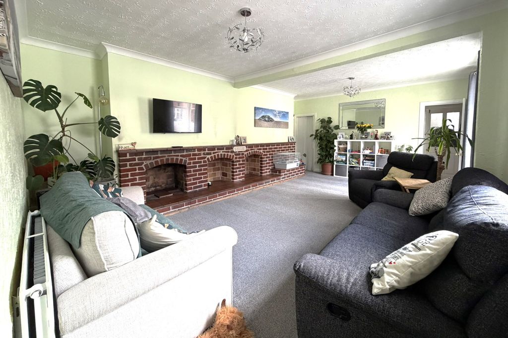 Property photo 3 of 14 Gallery
