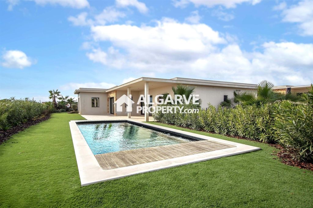 Property photo 1 of 53 4 Bedroom Luxury Villa In The Premier Private Villa Resort In Faro