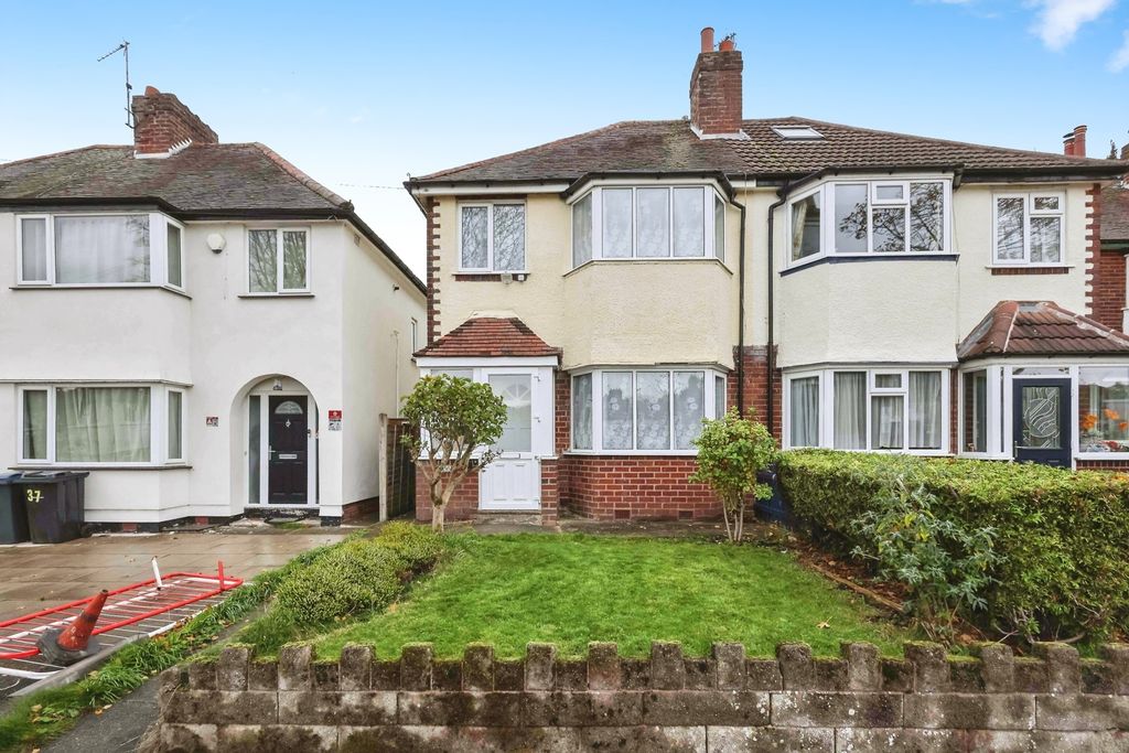 Property photo 1 of 16 Front