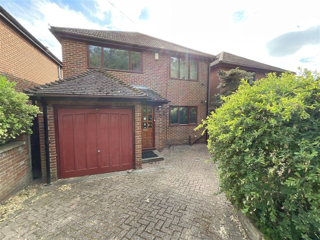 Property photo 1 of 2 Front