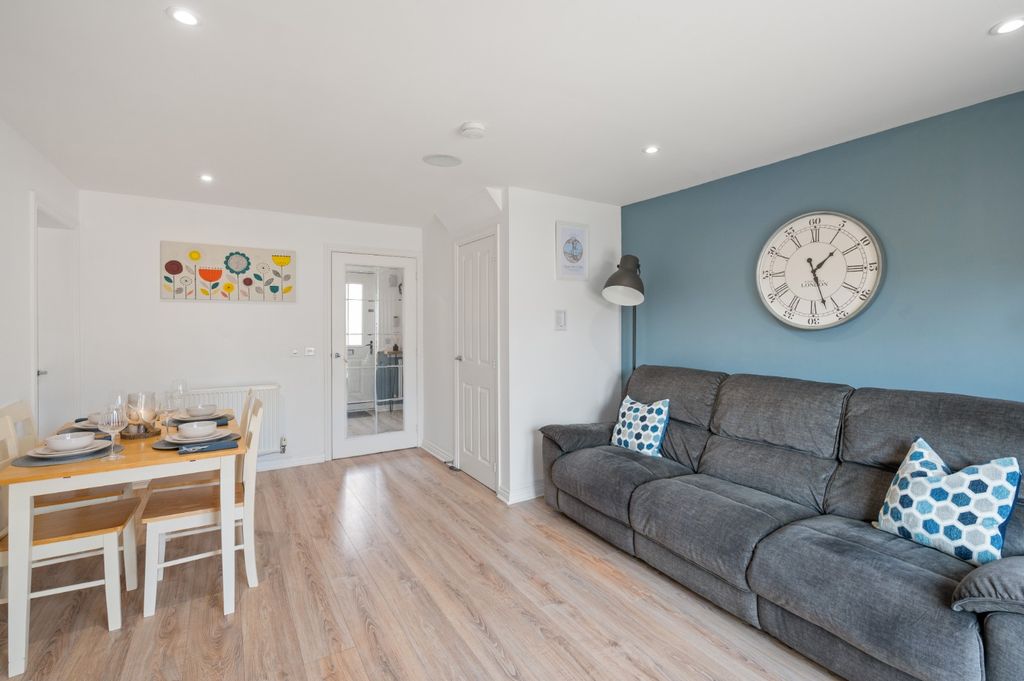 Property photo 3 of 31 5703443