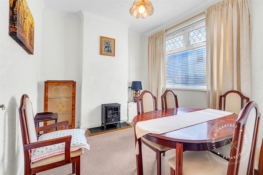 Property photo 2 of 20 Ethel-Street-7.Jpg