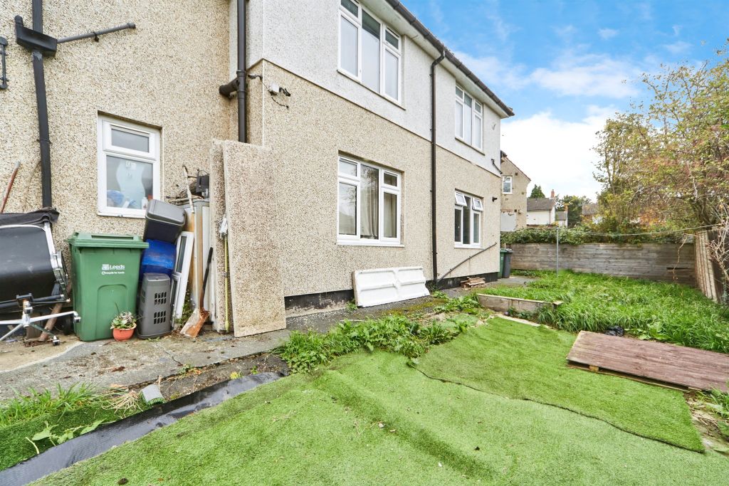 Property photo 2 of 17