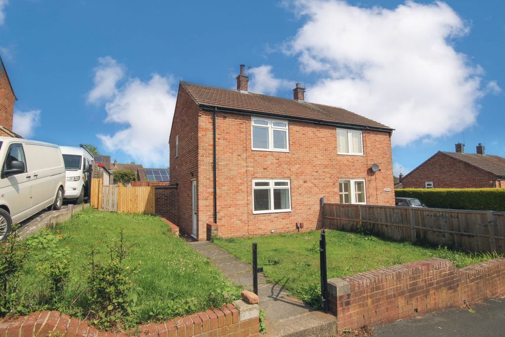 Property photo 1 of 11