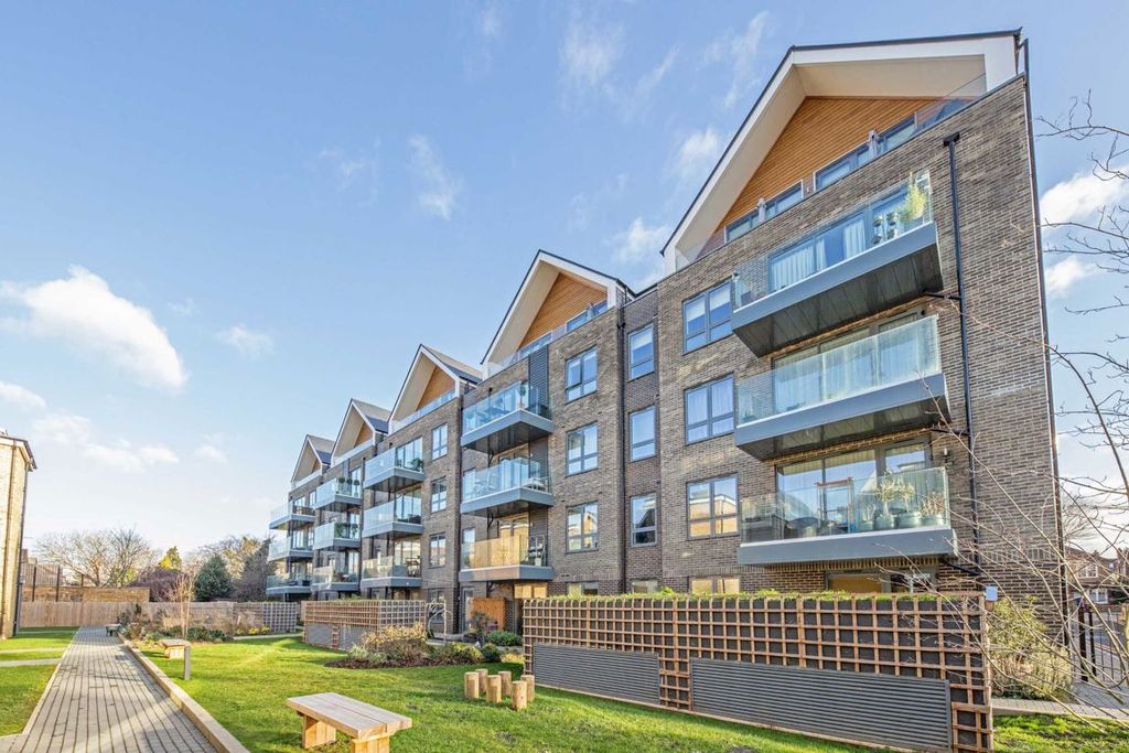 Property photo 1 of 9