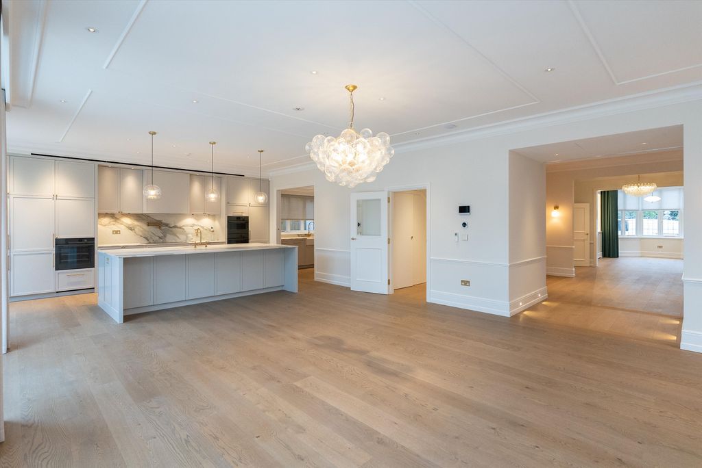 Property photo 2 of 20 Image