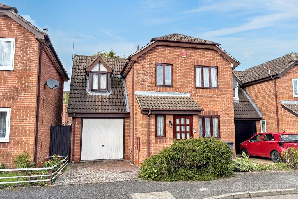 Property photo 1 of 2 4907250