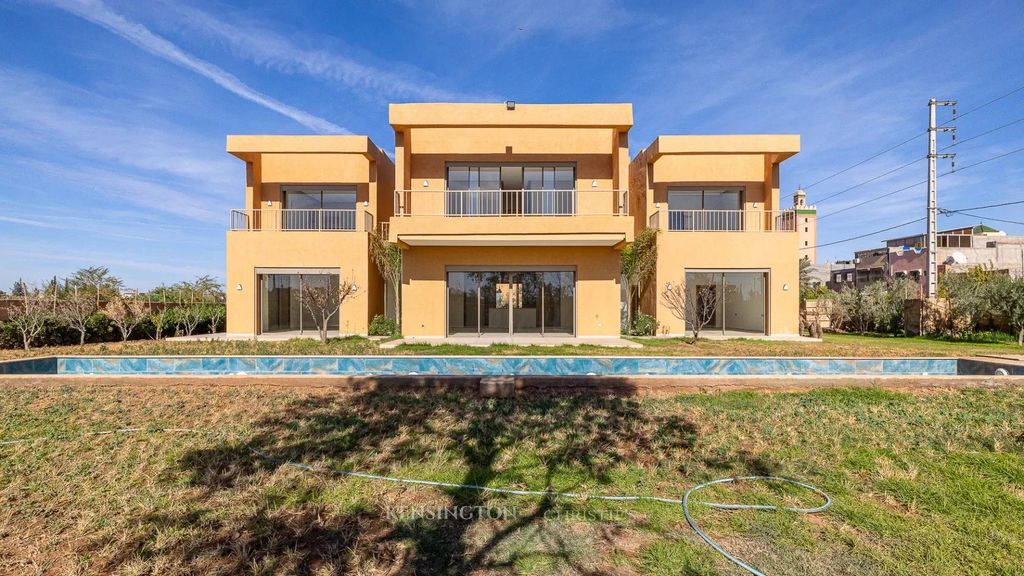 Property photo 1 of 42