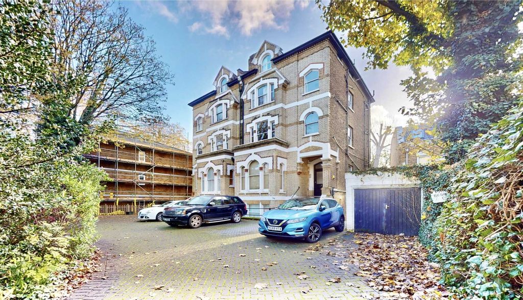 Property photo 2 of 14