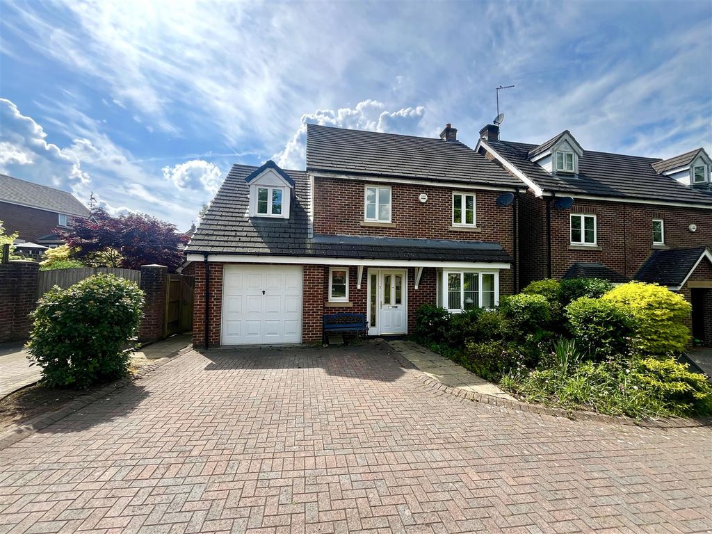 Property photo 1 of 18