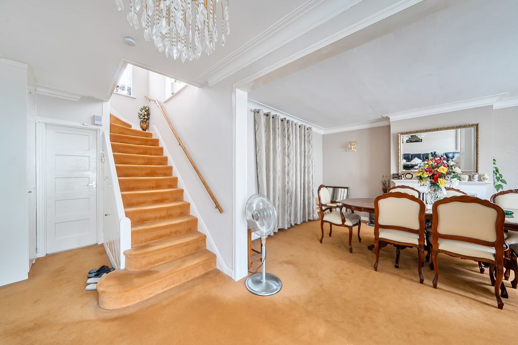 Property photo 2 of 12 Not Specified