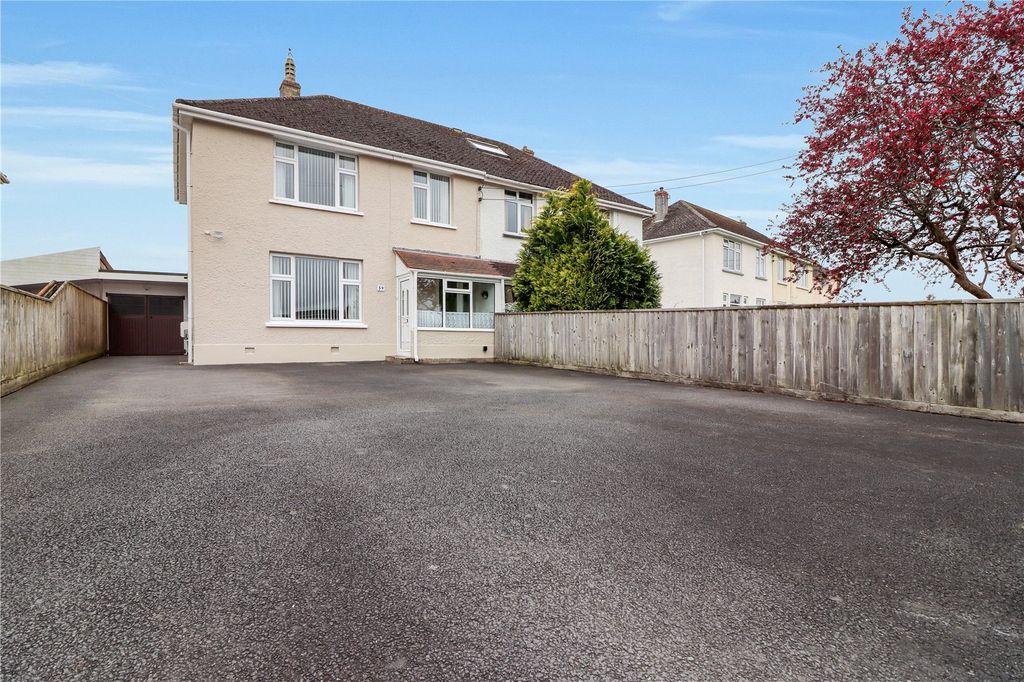 Property photo 2 of 24 Picture No. 27