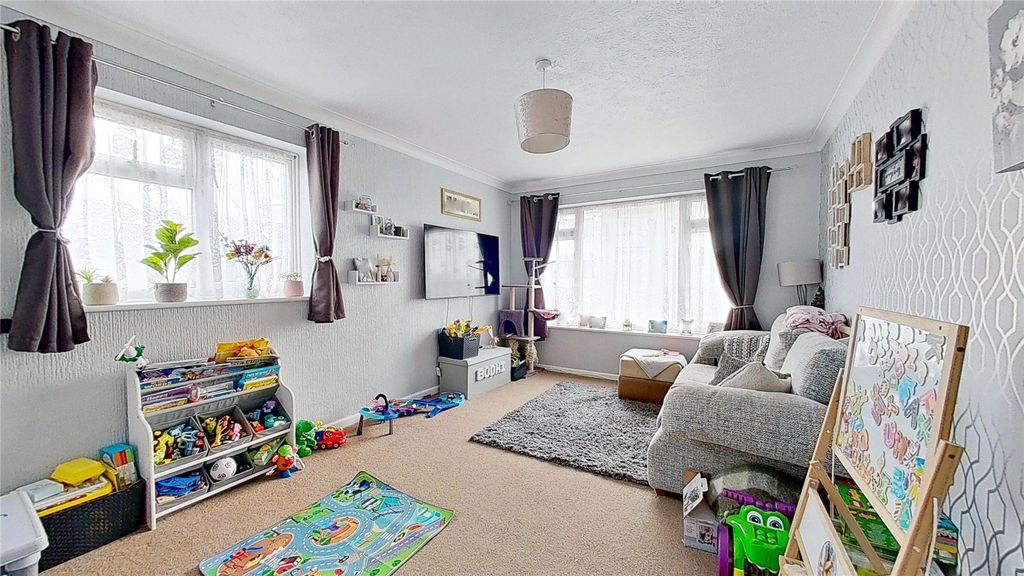 Property photo 2 of 8 Picture No. 05