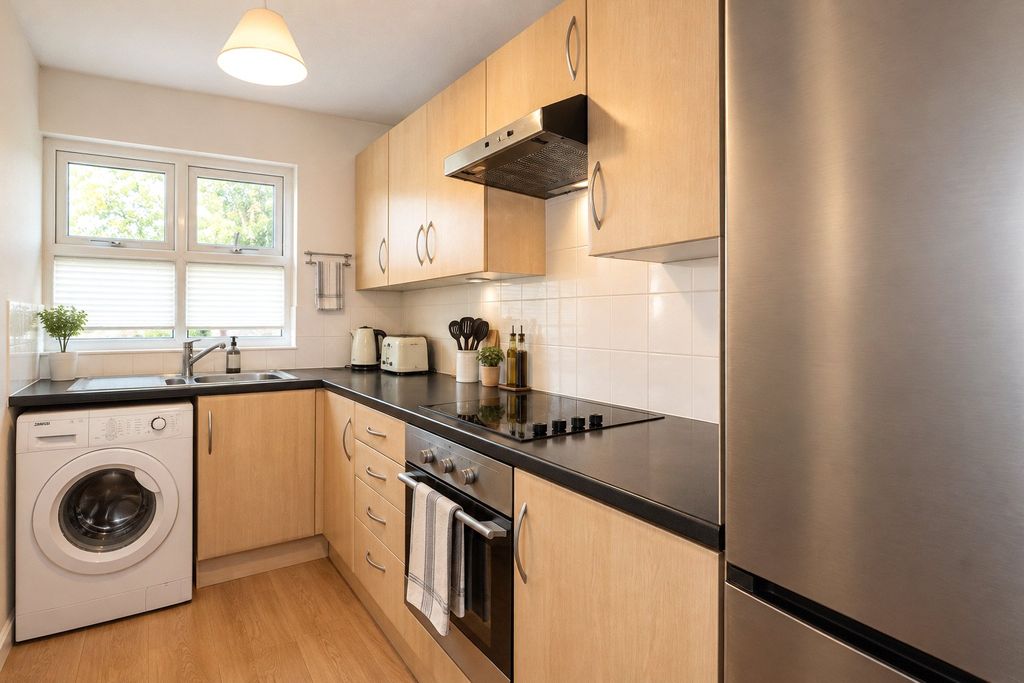 Property photo 3 of 6 Picture No. 05