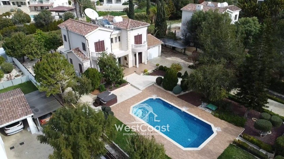 Property photo 1 of 25