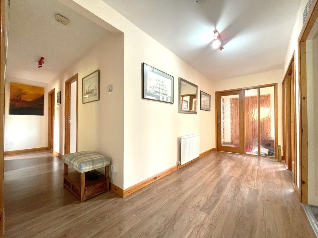 Property photo 2 of 37