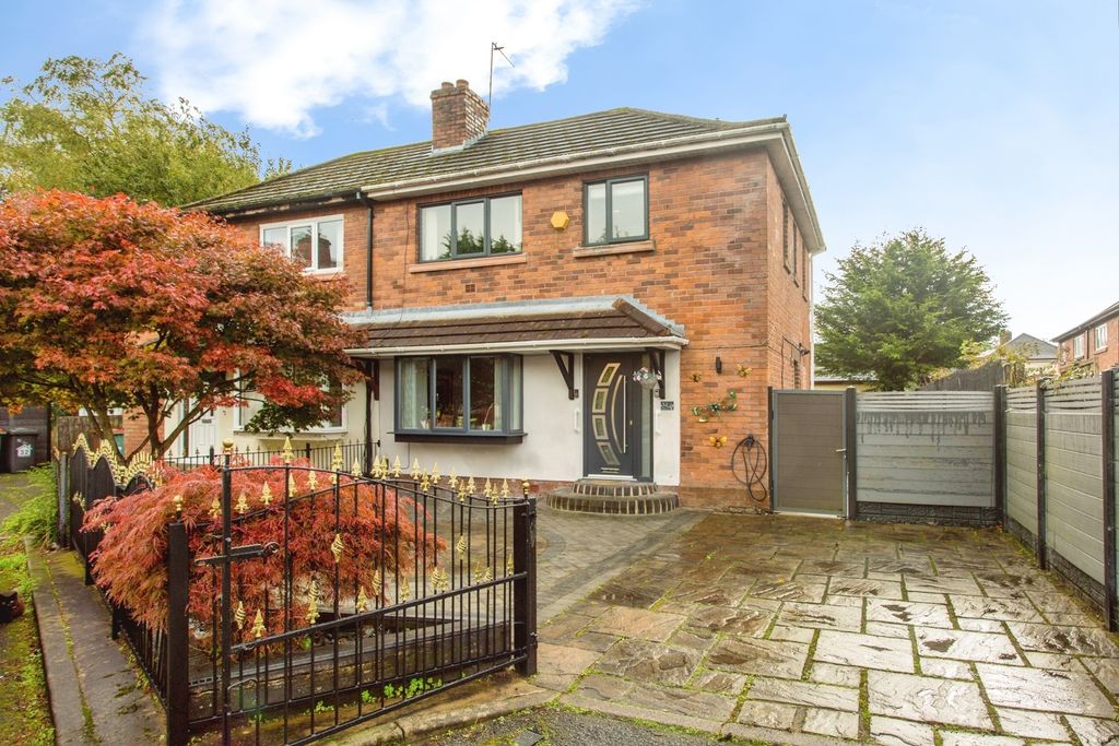 Property photo 1 of 18 Pbox-Img.Jpg