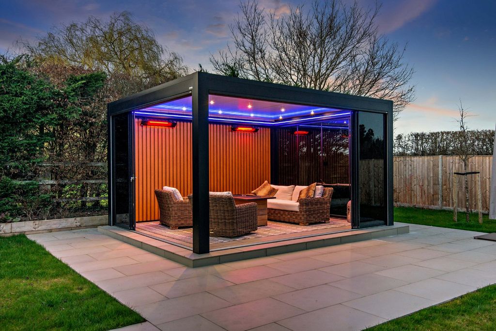 Property photo 3 of 21 Twilight Pergola